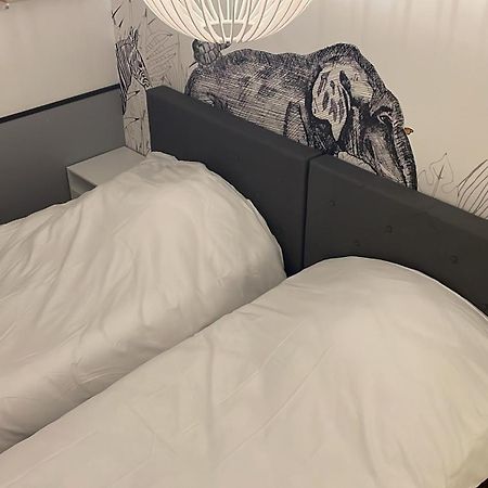 Appartement Luxueux Climatise Avec Terrasse, 6 Couchages - 17Eme Arrondissement De Paris クリシー エクステリア 写真