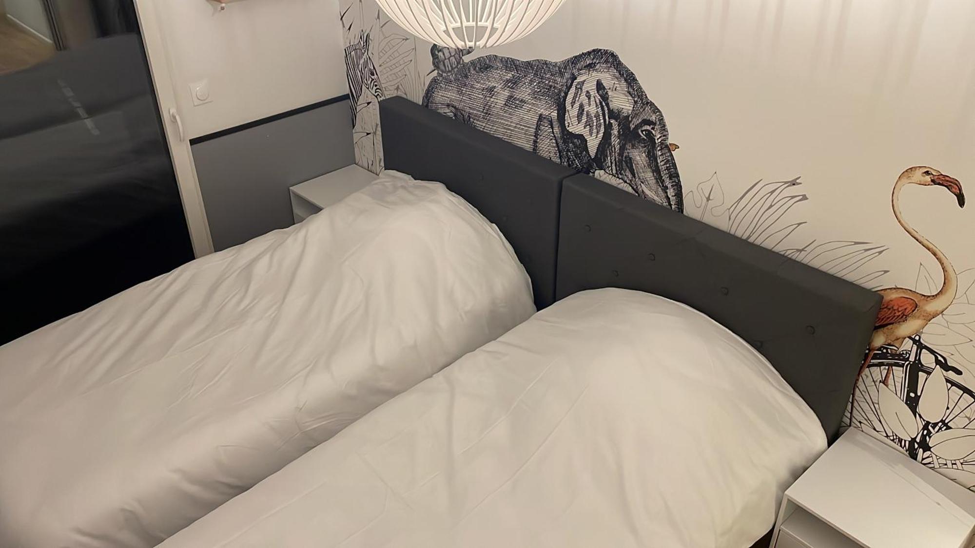 Appartement Luxueux Climatise Avec Terrasse, 6 Couchages - 17Eme Arrondissement De Paris クリシー エクステリア 写真